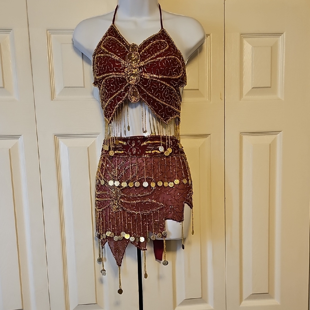 Belly DANCE Festuval Elegant Burgundy Beaded Bikini Set